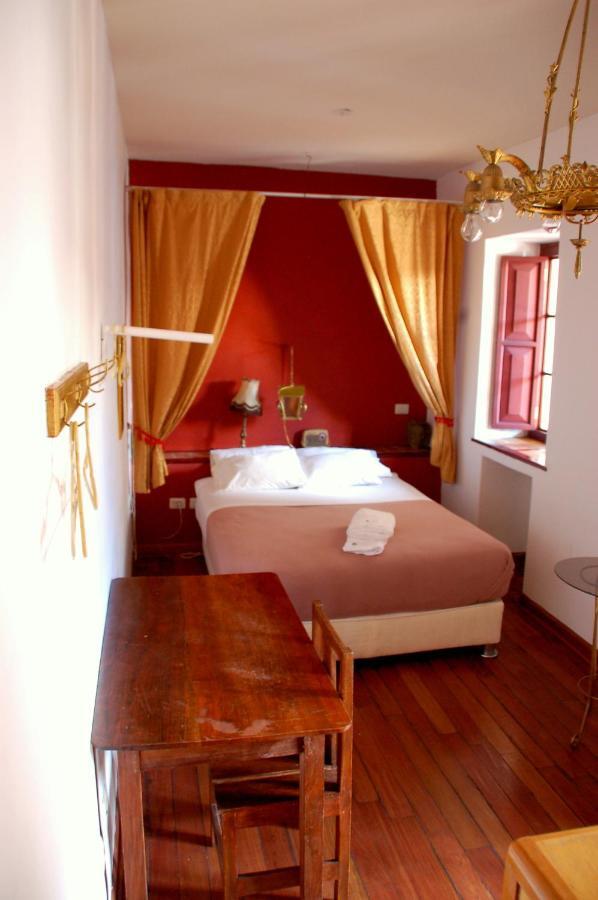 Viavia Cafe Ayacucho Hotell Rom bilde